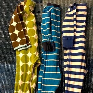 Bundle of 3 pajamas